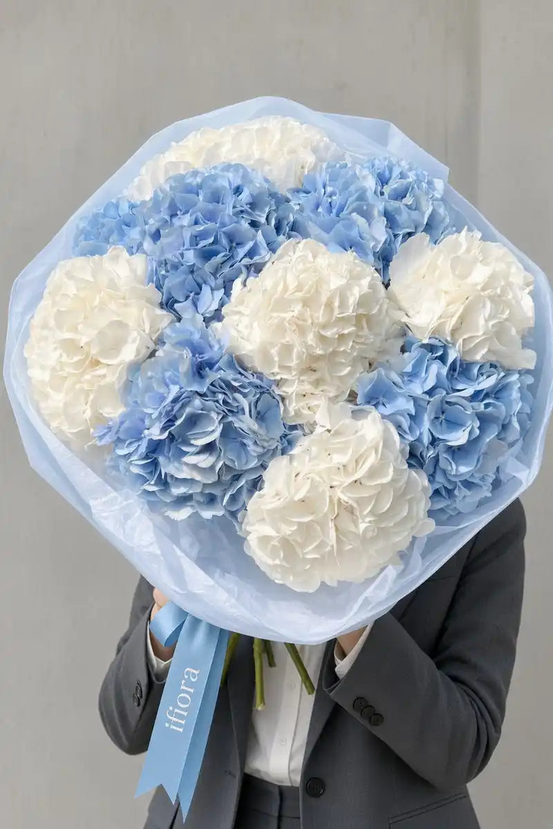 Blue and white hydrangea bouquet by IFIORA florist, Warsaw (Mokotów, Poland)
