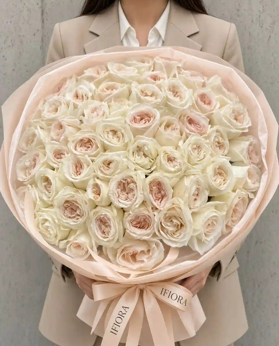 Ivory and blush garden rose bouquet