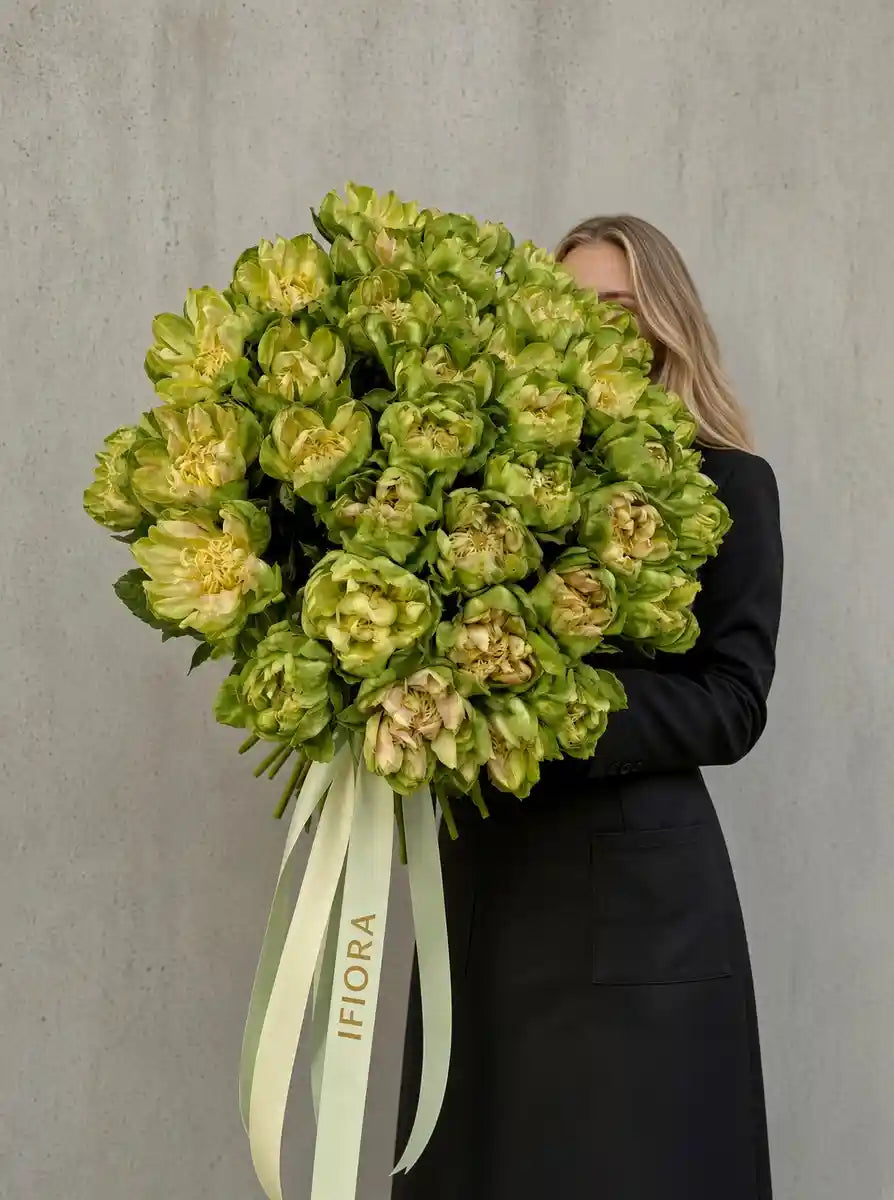 Green Veggie rose bouquet